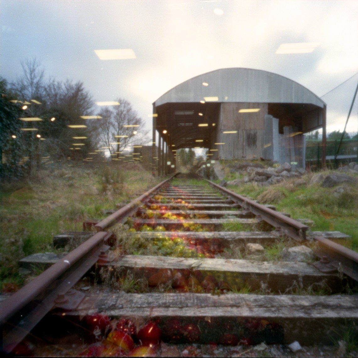 Apple Tracks - Pinhole Swap